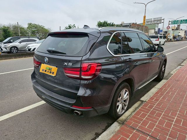 BMW寶馬 X5 XDRIVE25D  第2張相片