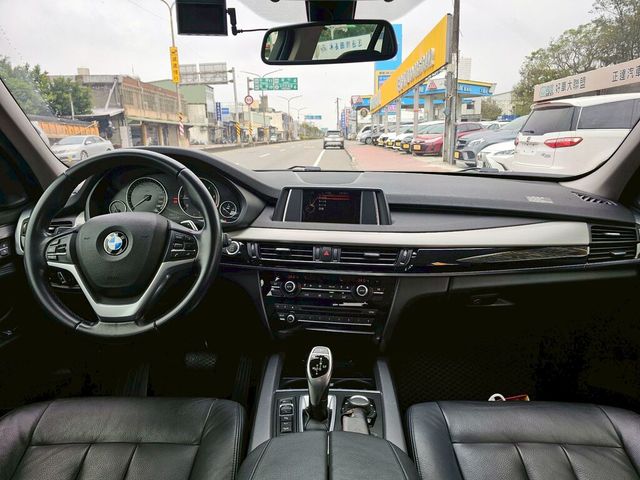 BMW寶馬 X5 XDRIVE25D  第6張相片