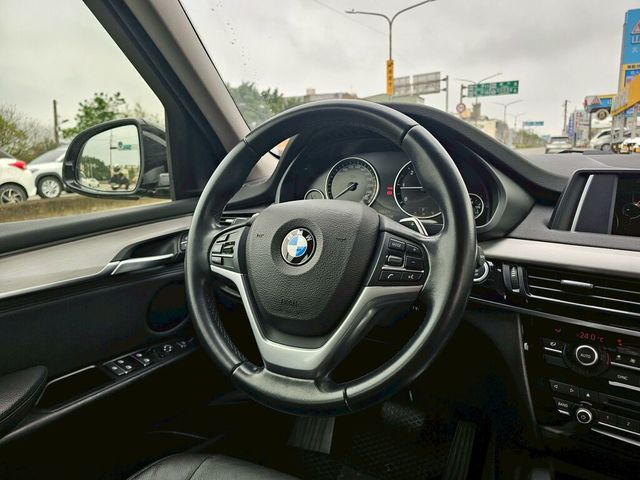 BMW寶馬 X5 XDRIVE25D  第9張相片