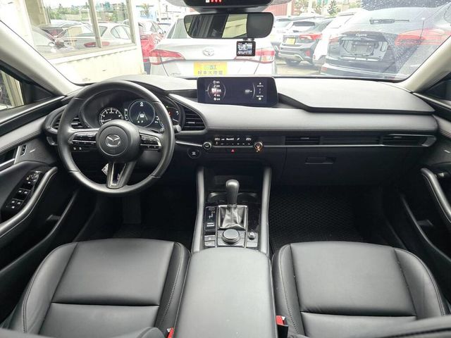 MAZDA馬自達 MAZDA 3  第7張相片