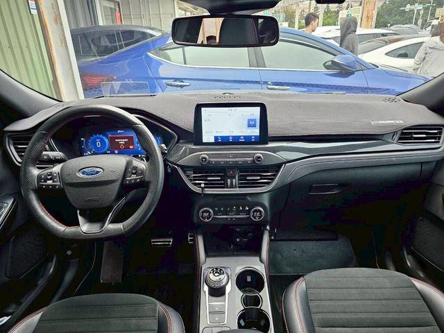 FORD福特 KUGA  第6張相片