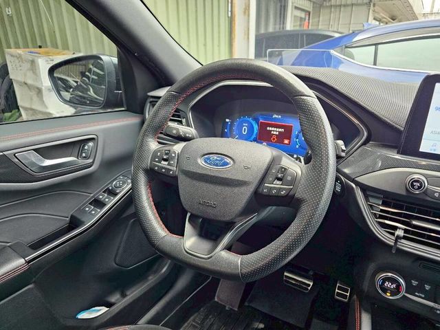 FORD福特 KUGA  第10張相片