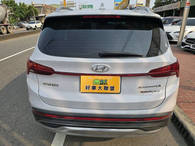 HYUNDAI現代 SANTA FE  第4張相片