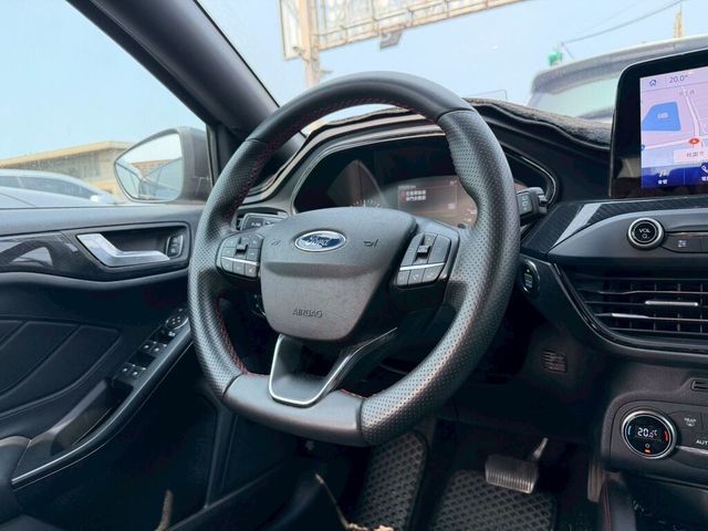FORD福特 FOCUS ST  第5張相片