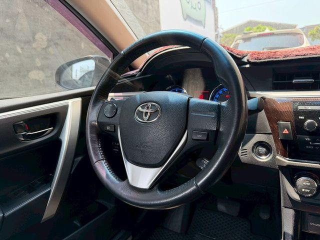 TOYOTA豐田 ALTIS  第8張相片