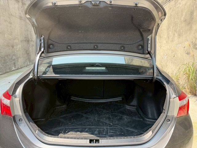 TOYOTA豐田 ALTIS  第11張相片