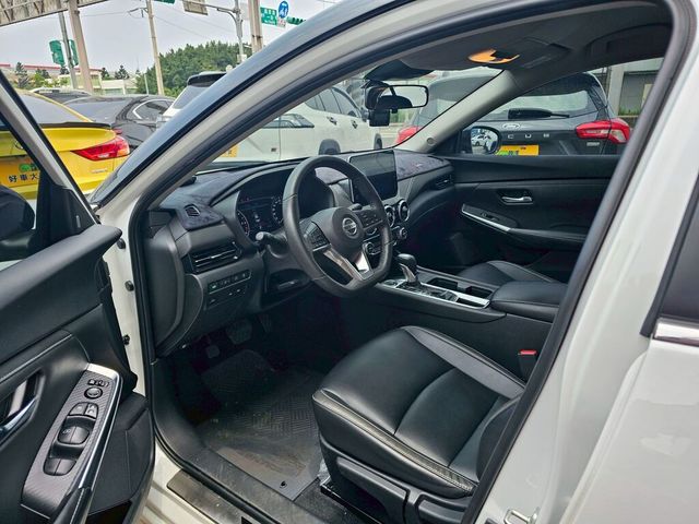 NISSAN日產 SENTRA  第7張相片