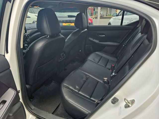 NISSAN日產 SENTRA  第8張相片