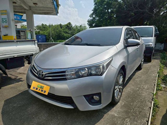 TOYOTA豐田 ALTIS  第1張相片
