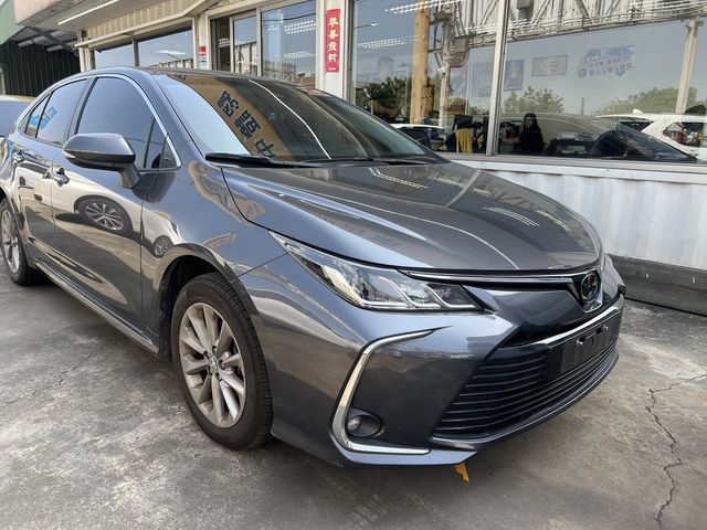 TOYOTA豐田 ALTIS  第3張相片