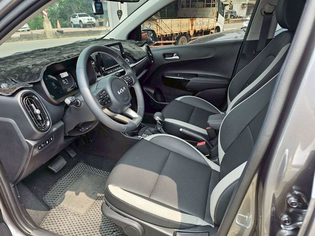 KIA起亞 PICANTO  第8張相片