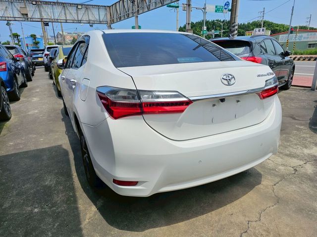 TOYOTA豐田 ALTIS  第4張相片