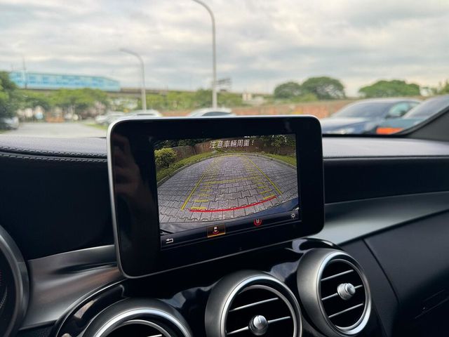 M-BENZ賓士 C300  第8張相片