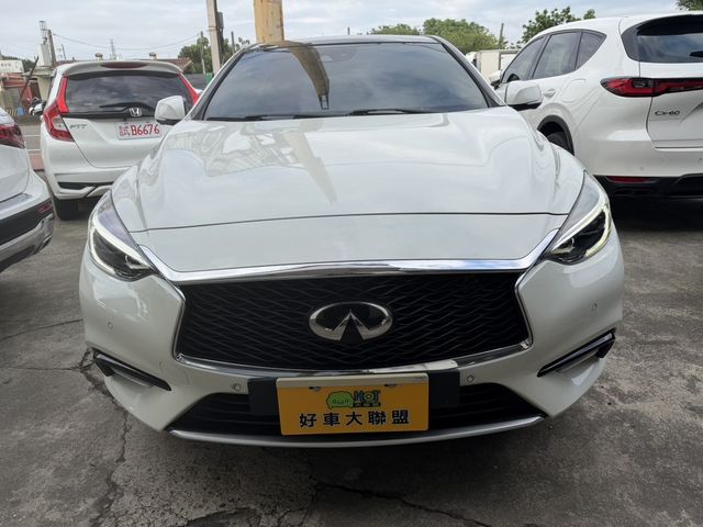 INFINITI無限 Q30  第3張相片