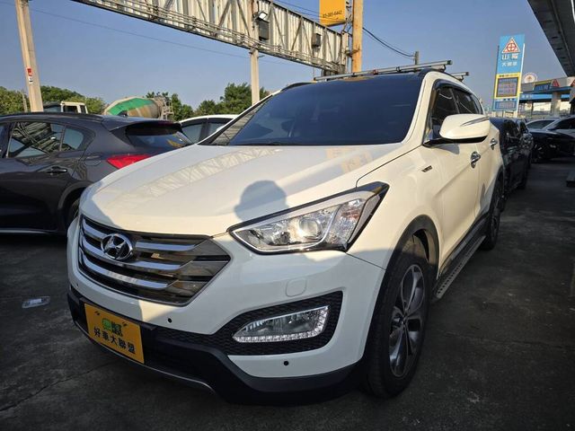 HYUNDAI現代 SANTA FE  第1張相片