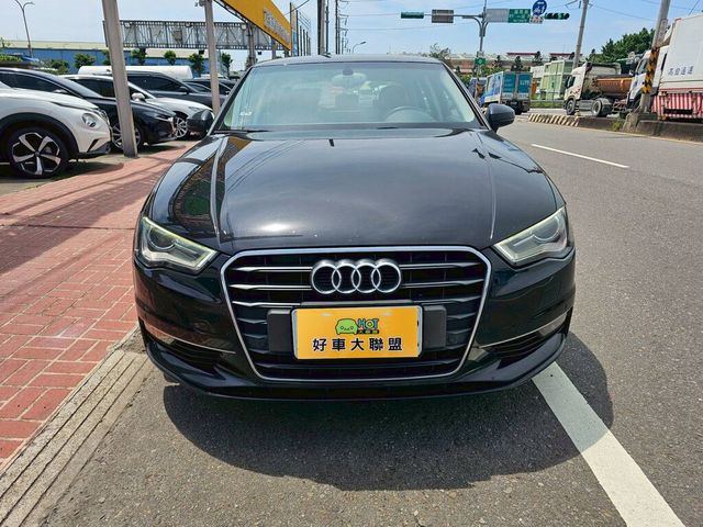AUDI奧迪 A3 SEDAN  第3張相片