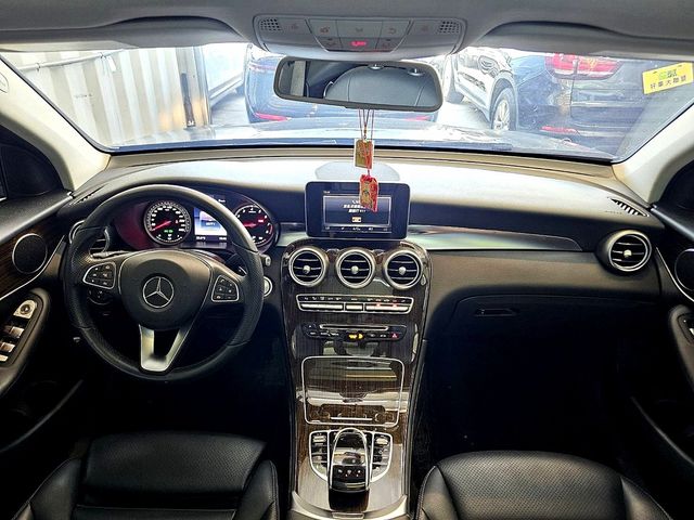 M-BENZ賓士 GLC300  第5張相片