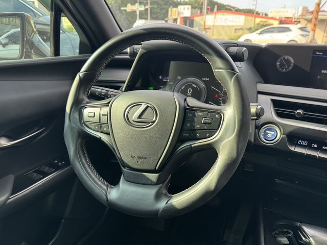 LEXUS凌志 UX250H  第10張相片