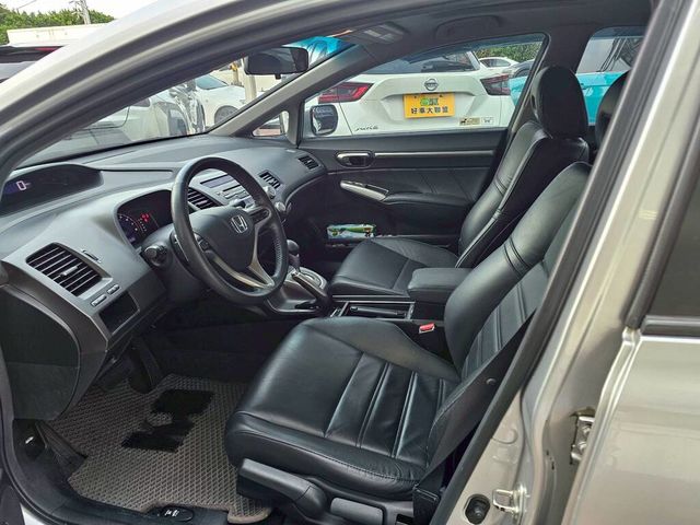 HONDA本田 CIVIC  第9張相片