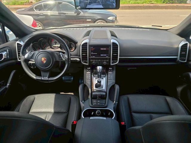 PORSCHE保時捷 CAYENNE  第6張相片