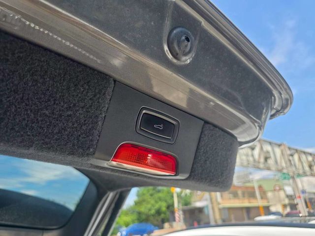 PORSCHE保時捷 CAYENNE  第8張相片