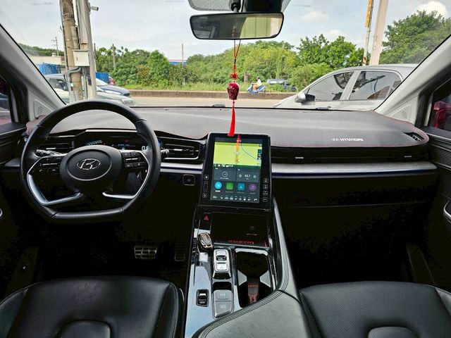HYUNDAI現代 CUSTIN  第6張相片