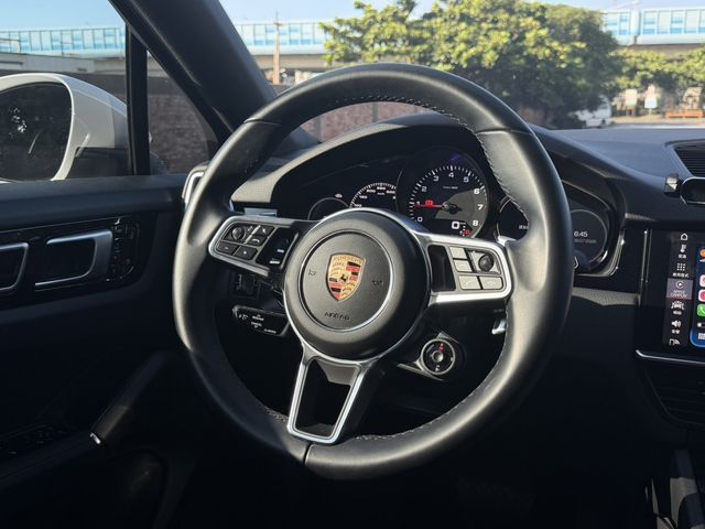 PORSCHE保時捷 CAYENNE  第11張相片
