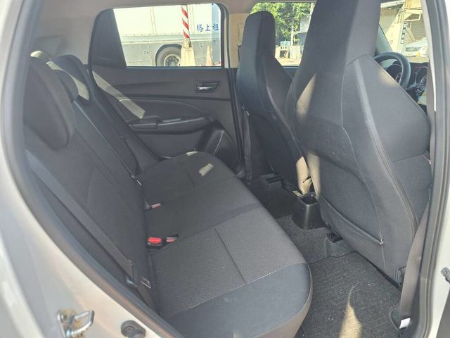 SUZUKI鈴木 SWIFT  第11張相片