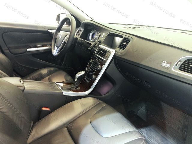 VOLVO富豪 S60  第11張相片