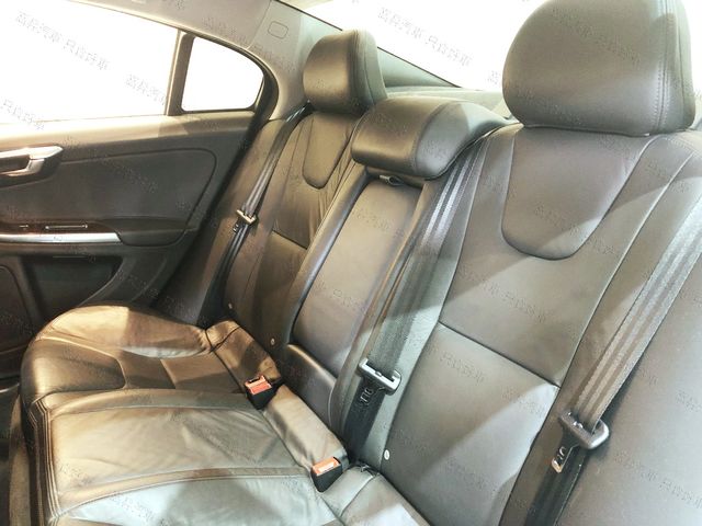 VOLVO富豪 S60  第14張相片