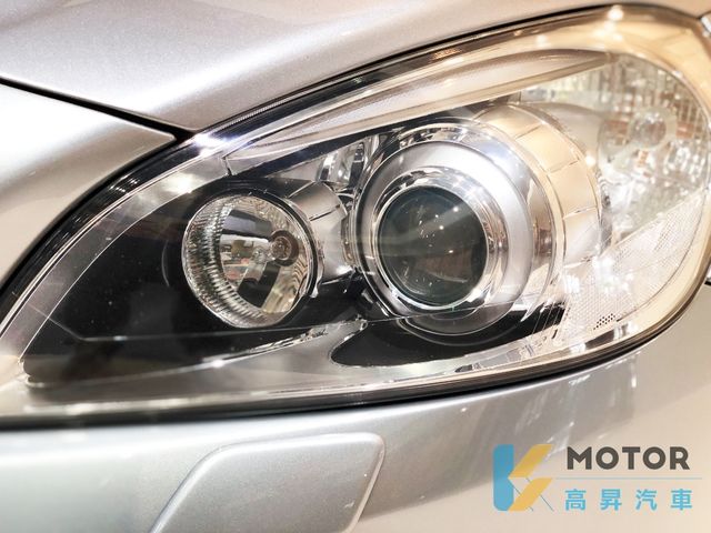 VOLVO富豪 V60  第2張相片