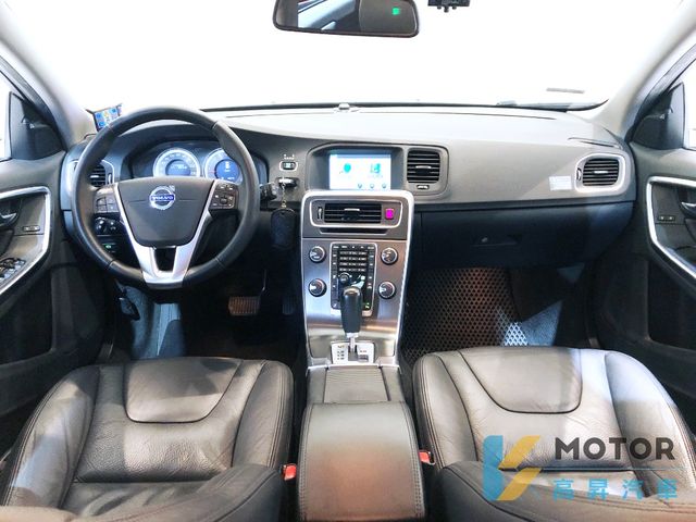 VOLVO富豪 V60  第5張相片