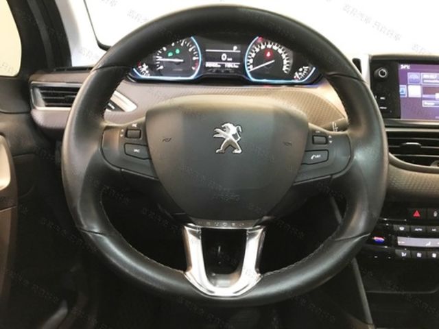 PEUGEOT寶獅 2008  第16張相片