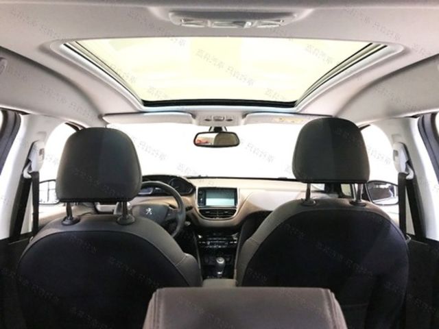 PEUGEOT寶獅 2008  第17張相片