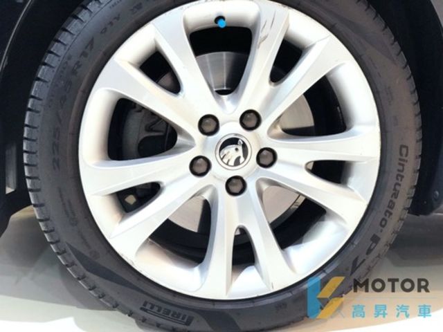 SKODA司科達 SUPERB COMBI  第8張相片