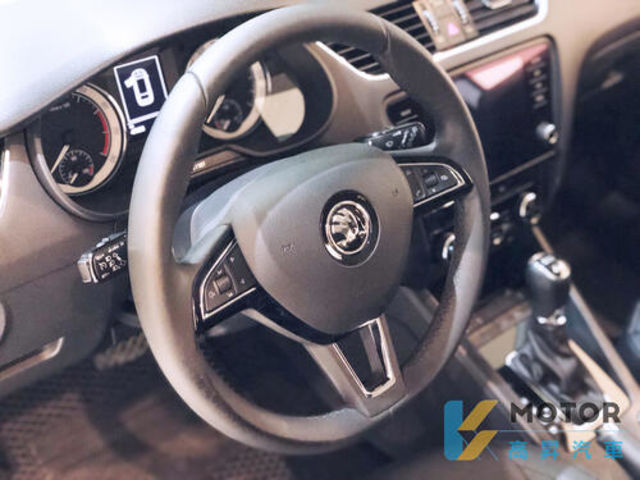 SKODA司科達 OCTAVIA COMBI  第4張相片