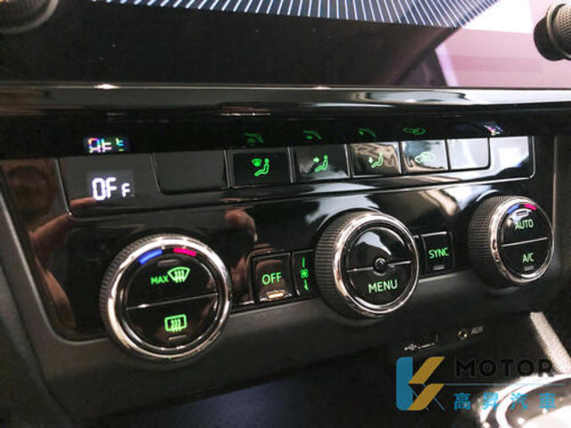 SKODA司科達 OCTAVIA COMBI  第7張相片