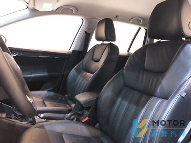 SKODA司科達 OCTAVIA COMBI  第10張相片