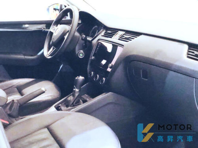 SKODA司科達 OCTAVIA COMBI  第11張相片