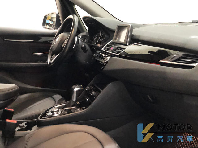 BMW寶馬 220I  第9張相片