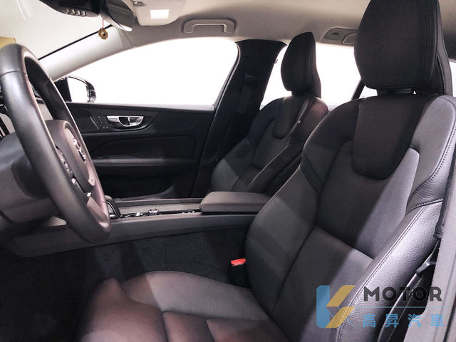 VOLVO富豪 V60  第10張相片