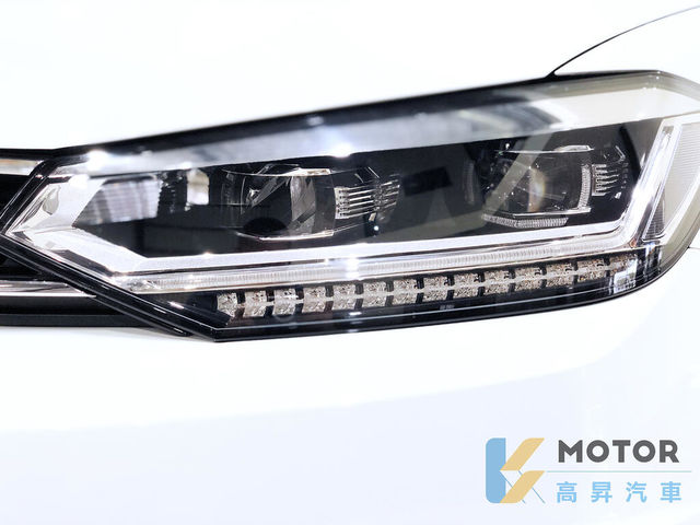 VOLKSWAGEN福斯 TOURAN  第2張相片