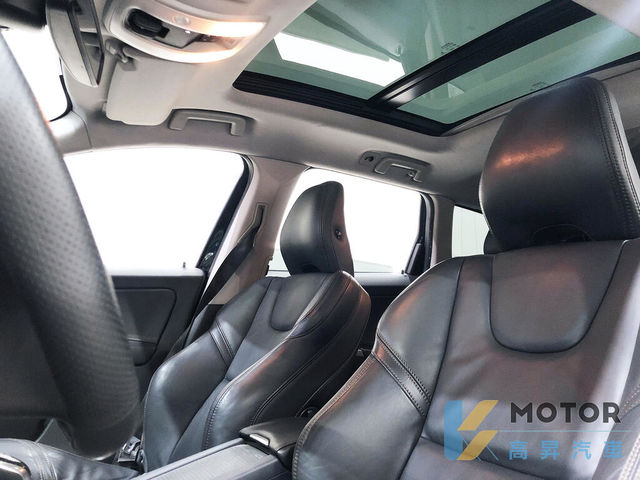 VOLVO富豪 XC60  第11張相片