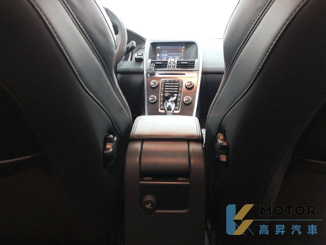 VOLVO富豪 XC60  第12張相片