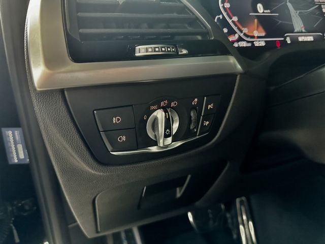 BMW/ 寶馬 X4 SERIES  第14張相片