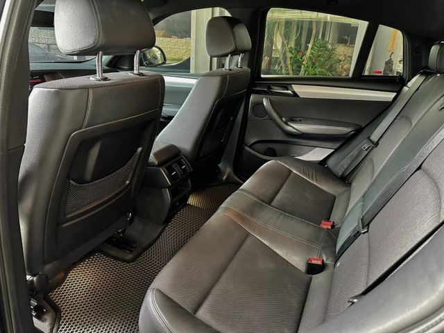 BMW/ 寶馬 X4 SERIES  第7張相片