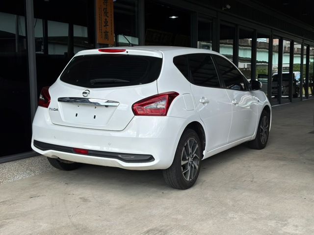 Nissan Tiida  第5張相片