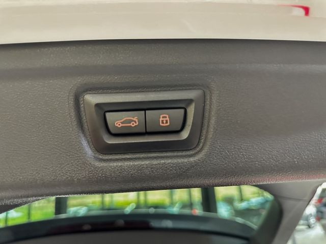 BMW/ 寶馬 320i M Sport  第2張相片