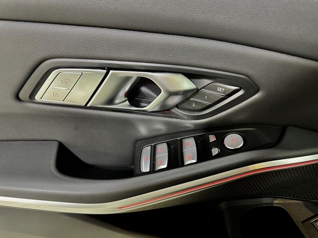 BMW/ 寶馬 320i M Sport  第13張相片