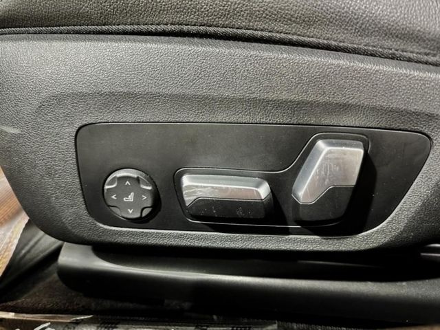 BMW/ 寶馬 320i M Sport  第14張相片
